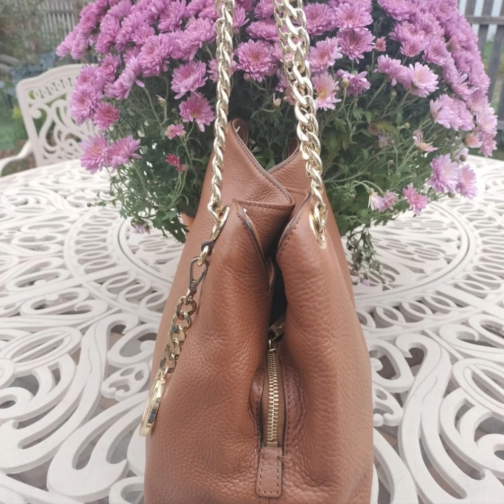 Michael Kors Handbag - Picture 2 of 12